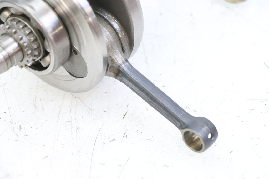 photo de ALBERO MOTORE DAELIM BESBI 125 (2007 - 2008) - Caratteristiche distintive