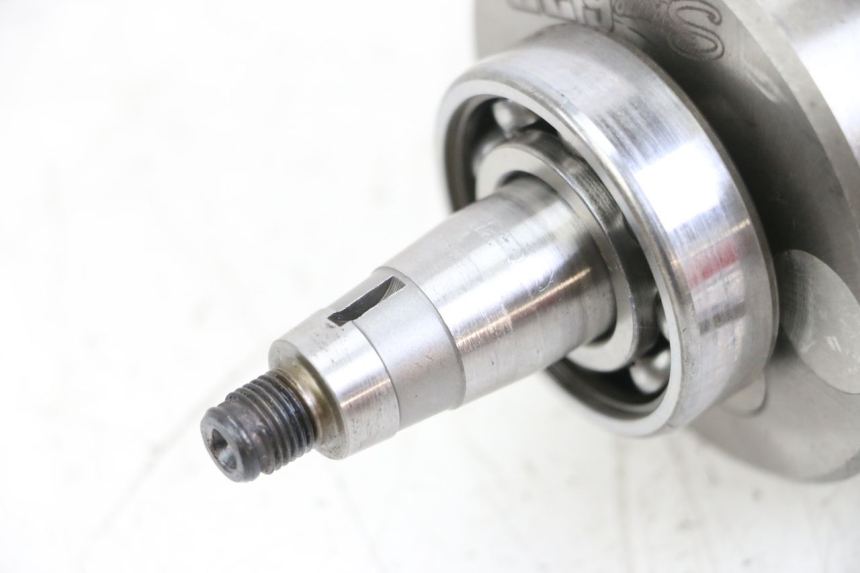 photo de ALBERO MOTORE DERBI SENDA SM DRD X-TREME 50 (2011 - 2017) - Dettagli dei punti di fissaggio