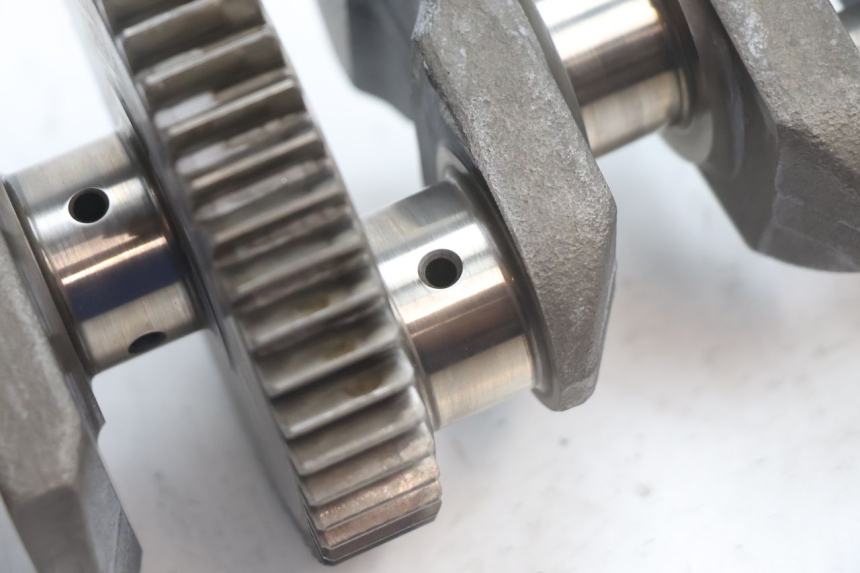 photo de ALBERO MOTORE YAMAHA FJR 1300 (2001 - 2005) - Primo piano tecnico