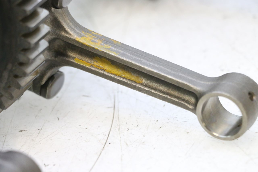 photo de ALBERO MOTORE SUZUKI GSF N BANDIT 1200 (2001 - 2005) - Caratteristiche distintive