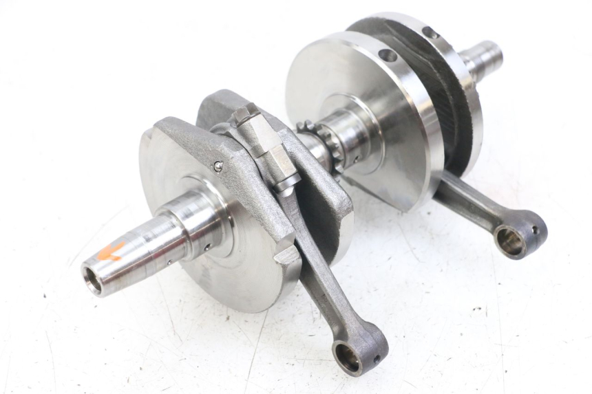 photo de ALBERO MOTORE SUZUKI GSX E 250 (1982 - 1983) - Vista principale