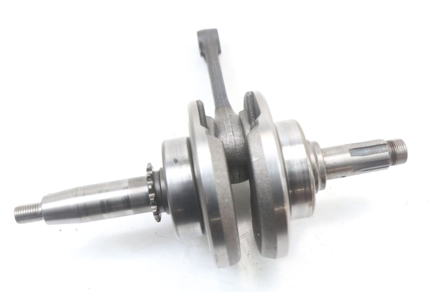 photo de ALBERO MOTORE KYMCO K-PW K-PIPE 50 (2012 - 2017) - Dettagli dei punti di fissaggio