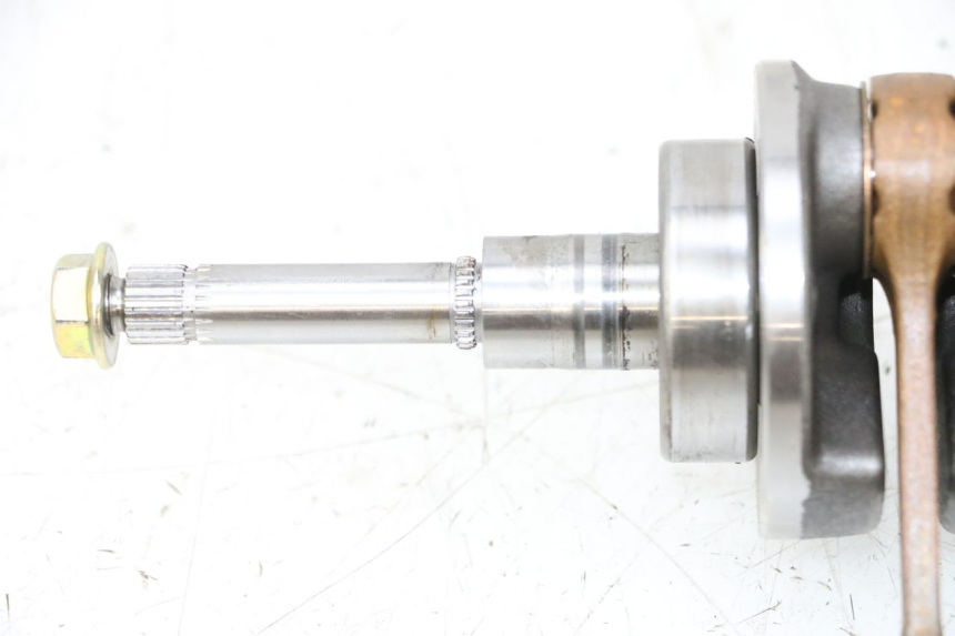 photo de ALBERO MOTORE PEUGEOT KISBEE 2T 50 (2010 - 2017) - Dettagli dei punti di fissaggio