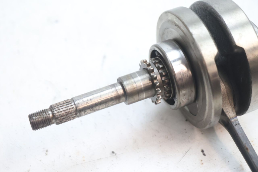 photo de ALBERO MOTORE PEUGEOT KISBEE 4T 50 (2018 - 2022) - Dettaglio del componente