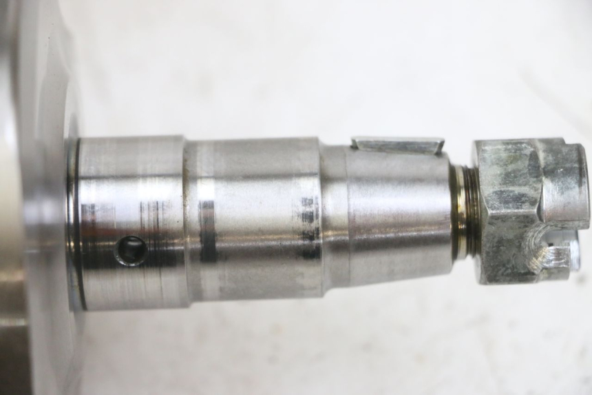 photo de ALBERO MOTORE PIAGGIO MP3 LT 300 (2010 - 2016) - Dettagli dei punti di fissaggio