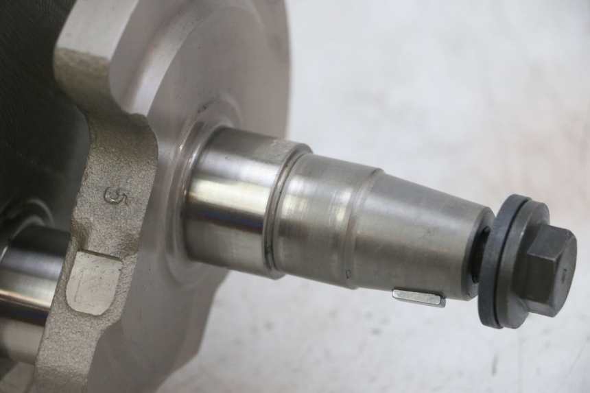 photo de ALBERO MOTORE YAMAHA MT-07 MT07 ABS 700 (2014 - 2017) - Dettagli dei punti di fissaggio