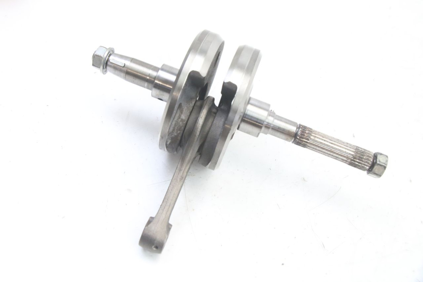 photo de ALBERO MOTORE PIAGGIO X8 125 (2004 - 2007) - Altra angolazione