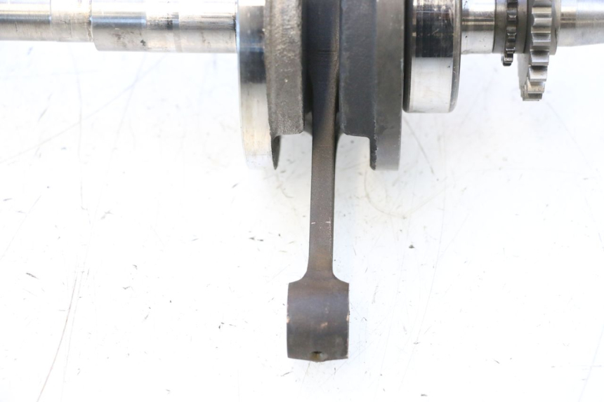 photo de ALBERO MOTORE PEUGEOT SATELIS COMPRESSOR K15 125 (2006 - 2009) - Stato della superficie e materiale
