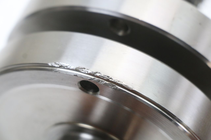 photo de ALBERO MOTORE SUZUKI UH BURGMAN 125 (2002 - 2006) - Stato della superficie e materiale