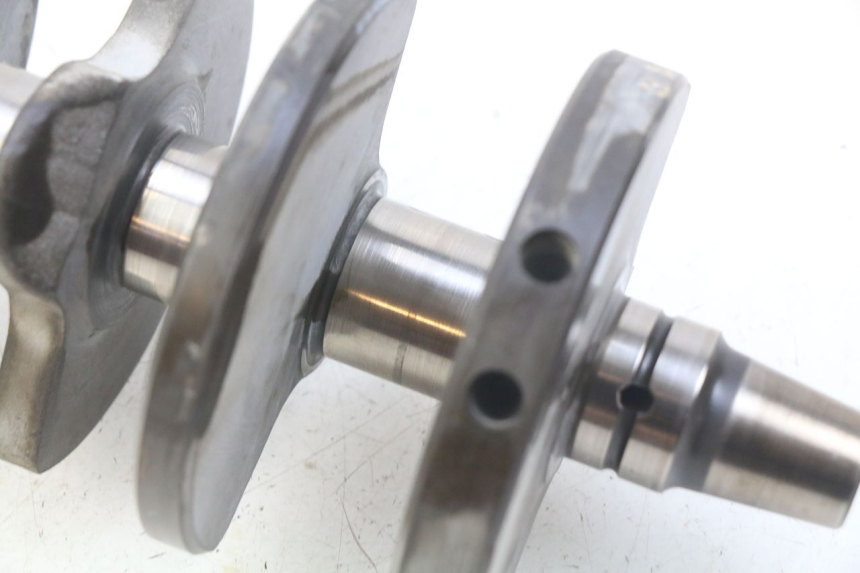 photo de ALBERO MOTORE HONDA VFR FI RC46 800 (1998 - 2001) - Dettagli dei punti di fissaggio