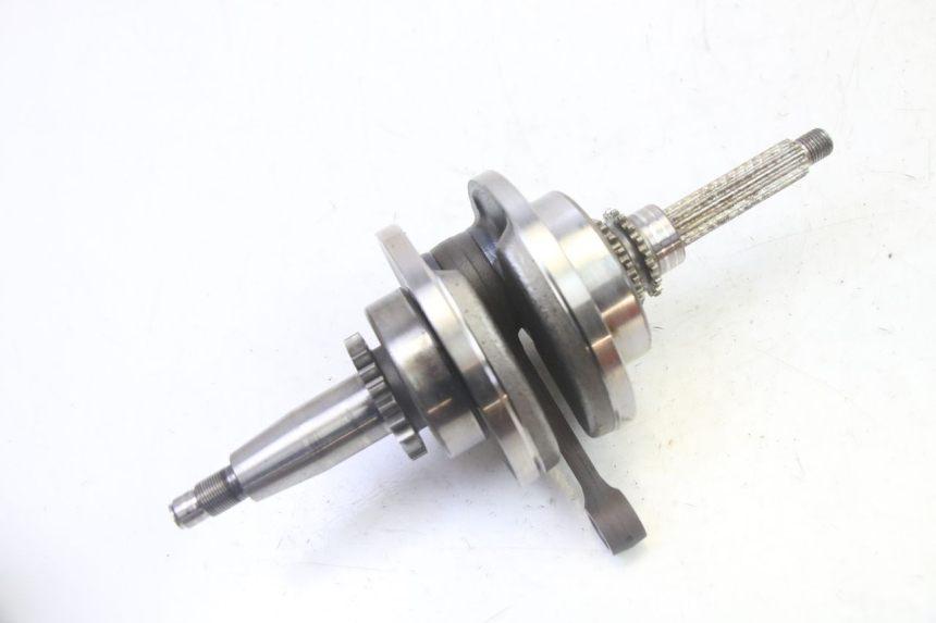 photo de ALBERO MOTORE YAMAHA X-CITY XCITY 125 (2007 - 2013) - Dettagli dei punti di fissaggio