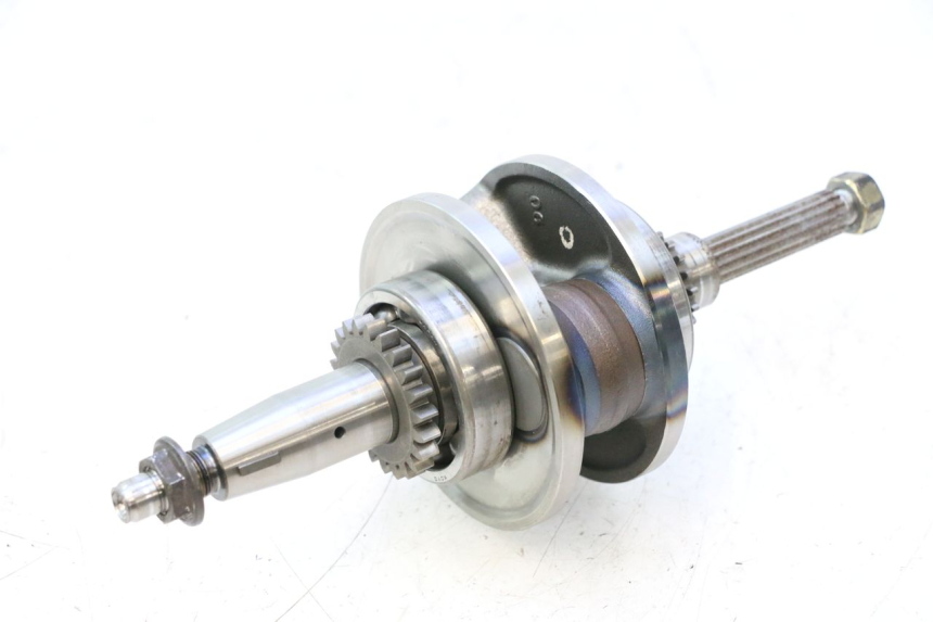photo de ALBERO MOTORE YAMAHA XMAX X-MAX 125 (2006 - 2009) - Dettagli dei punti di fissaggio