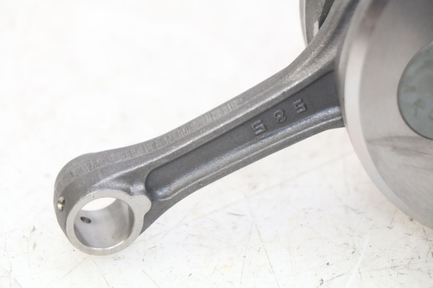 photo de ALBERO MOTORE PIAGGIO X8 125 (2004 - 2007) - Dettagli dei punti di fissaggio