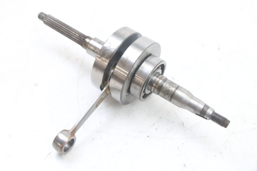 photo de ALBERO MOTORE YAMAHA AEROX 50 (1997 - 2006) - Altra angolazione