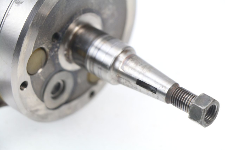 photo de ALBERO MOTORE YAMAHA YZ 125 (1998 - 2005) - Dettagli dei punti di fissaggio