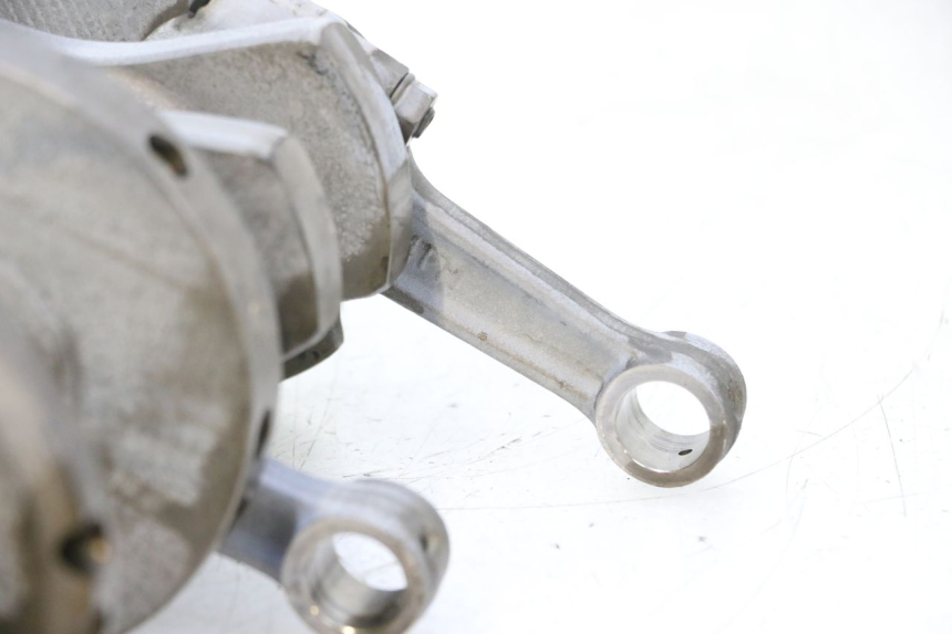 photo de ALBERO MOTORE YAMAHA YZF R GENESIS 750 (1993 - 1998) - Dettaglio del componente