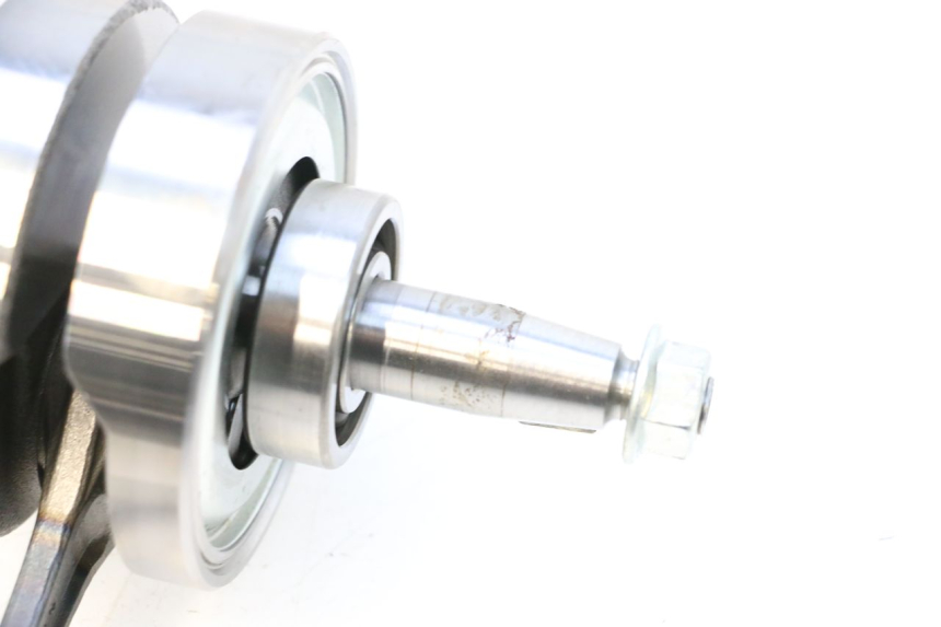photo de ALBERO MOTORE PIAGGIO ZIP 4T 50 (2018 - 2020) - Altra angolazione