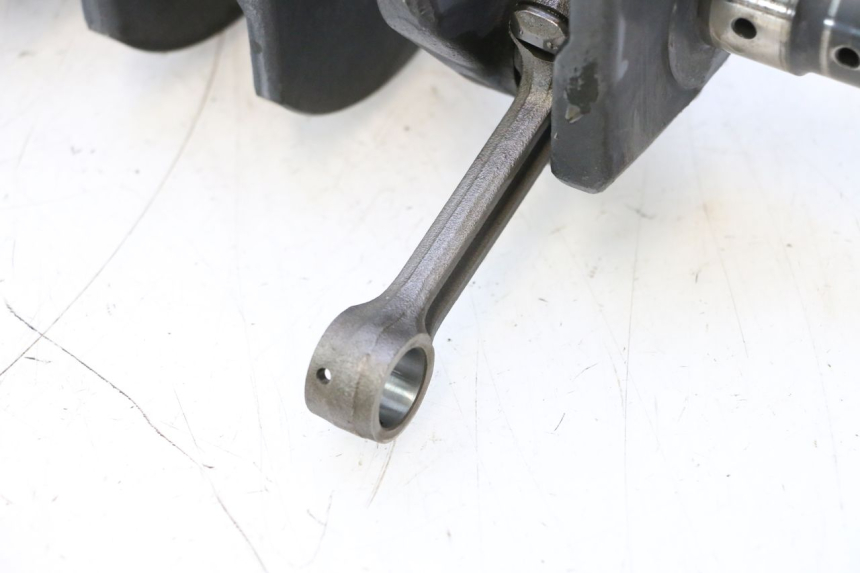 photo de ALBERO MOTORE KAWASAKI ZX-6R ZX6R 600 (2000 - 2002) - Primo piano tecnico