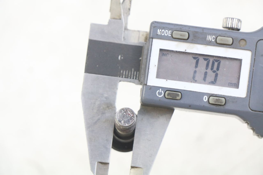 photo de VIS DISCO DEL FRENO KYMCO AGILITY 16+ 4T 50 (2018 - 2023) - Altra angolazione