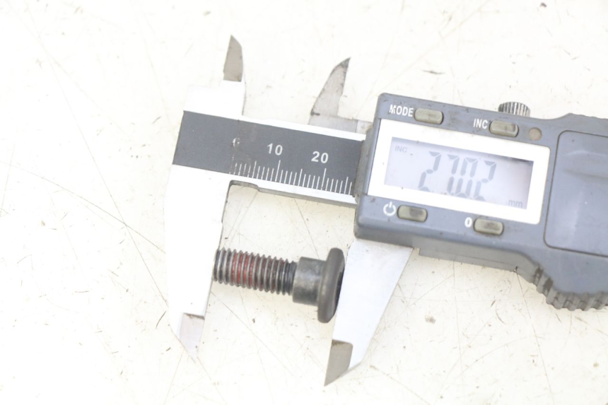 photo de VIS DISCO DEL FRENO KYMCO AGILITY 4T 50 (2018 - 2022) - Zoom sullo stato d'uso