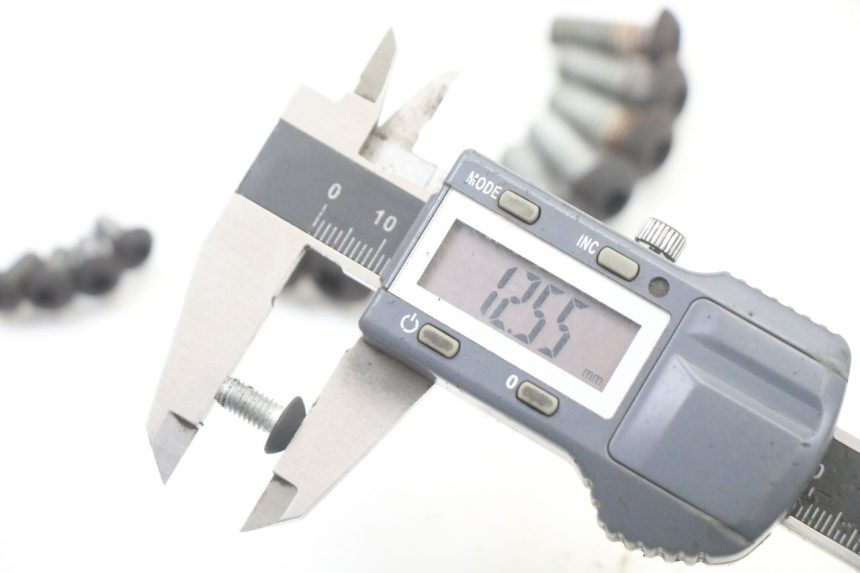 photo de BULLONE DEL DISCO DEL FRENO BMW C1 125 (2000 - 2003) - Ricambio usato controllato