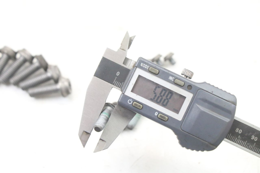 photo de BULLONE DEL DISCO DEL FRENO BMW S RR ABS S1000RR 1000 (2015 - 2018) - Dettagli dei punti di fissaggio