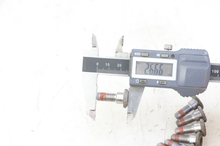 photo de BULLONE DEL DISCO DEL FRENO HONDA CBF 500 (2004 - 2007) - Dettaglio del componente