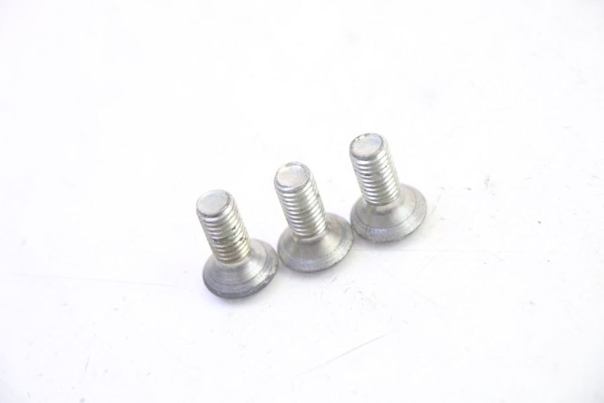 photo de BULLONE DEL DISCO DEL FRENO PEUGEOT CITYSTAR 50 (2013 - 2017) - Zoom sullo stato d'uso