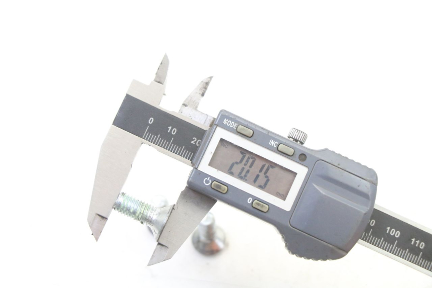 photo de VIS DISCO DEL FRENO PEUGEOT ELYSEO 125 (1999 - 2004) - Zoom sullo stato d'uso