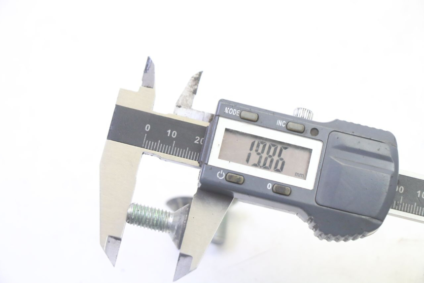 photo de BULLONE DEL DISCO DEL FRENO PEUGEOT ELYSTAR 50 (2002 - 2014) - Primo piano tecnico