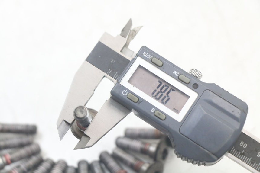 photo de BULLONE DEL DISCO DEL FRENO KAWASAKI ER-6 ER6 N 650 (2012 - 2016) - Primo piano tecnico