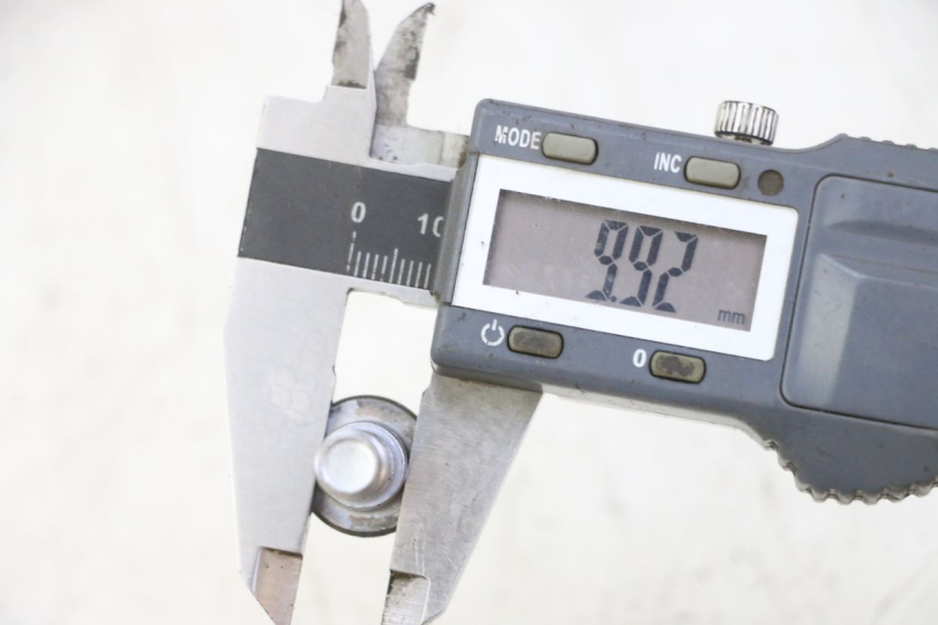 photo de BULLONE DEL DISCO DEL FRENO HONDA FES S-WING SWING ABS 125 (2007 - 2015) - Dettaglio del componente