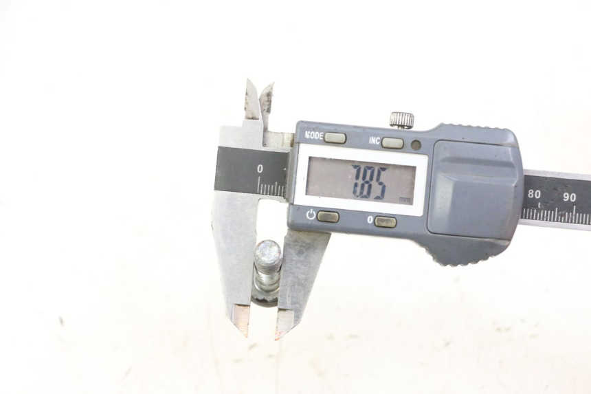 photo de BULLONE DEL DISCO DEL FRENO YAMAHA FJ 36Y 1100 (1984 - 1985) - Zoom sullo stato d'uso