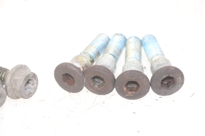 photo de VITE DISCO FRENANTE SUZUKI GS GSE 500 (2001 - 2003) - Zoom sullo stato d'uso