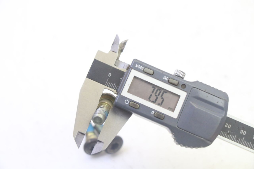 photo de BULLONE DEL DISCO DEL FRENO DAELIM HISTORY 125 (2001 - 2002) - Zoom sullo stato d'uso