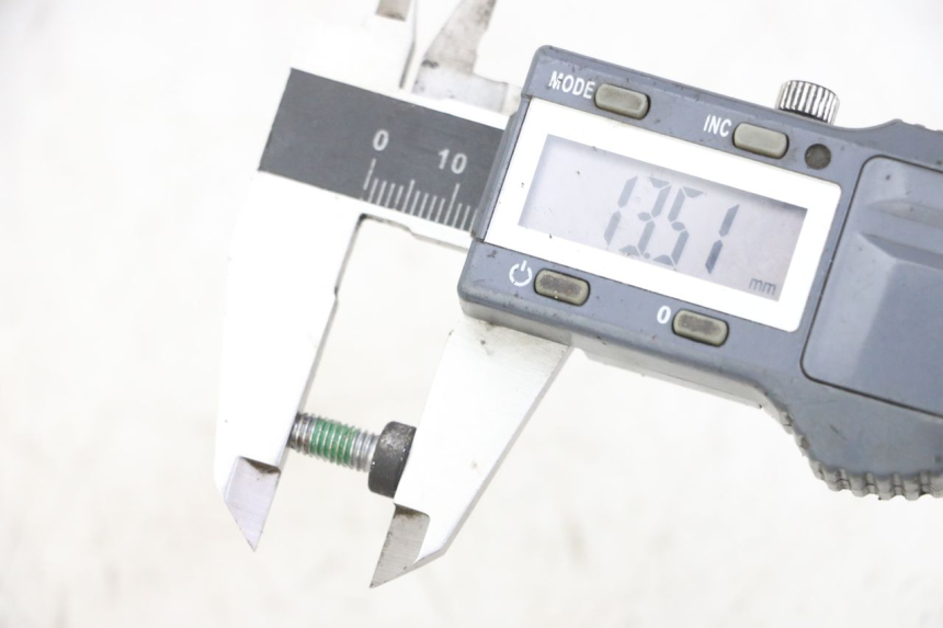 photo de BULLONE DEL DISCO DEL FRENO HONDA FORZA 125 (2021 - 2025) - Zoom sullo stato d'uso