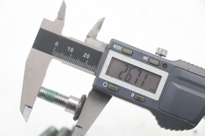 photo de BULLONE DEL DISCO DEL FRENO HONDA NES AROBASE 125 (2000 - 2003) - Zoom sullo stato d'uso