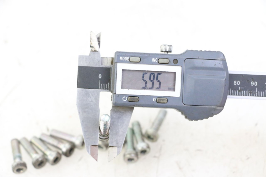 photo de BULLONE DEL DISCO DEL FRENO KEEWAY K-LIGHT KLIGHT 125 (2018 - 2025) - Zoom sullo stato d'uso