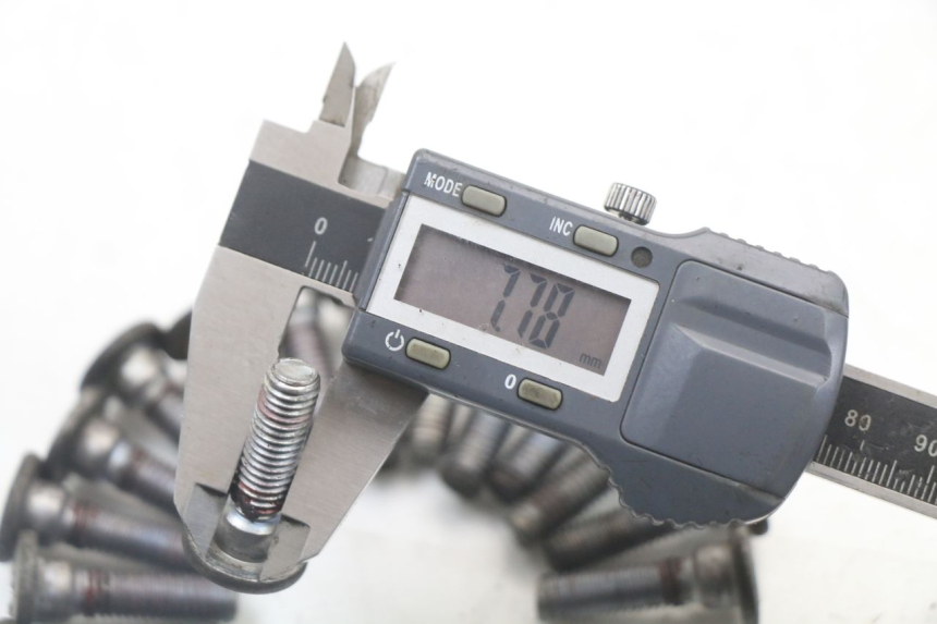 photo de BULLONE DEL DISCO DEL FRENO KAWASAKI GTR 1000 (1994 - 2004) - Altra angolazione