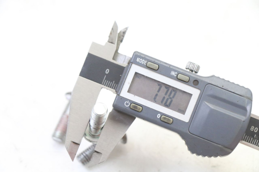 photo de BULLONE DEL DISCO DEL FRENO PEUGEOT KISBEE 2T 50 (2018 - 2022) - Primo piano tecnico