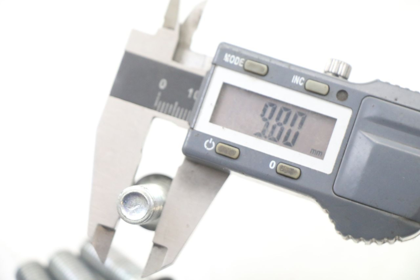 photo de BULLONE DEL DISCO DEL FRENO MBK BOOSTER NEXT GENERATION 50 (1995 - 1998) - Primo piano tecnico