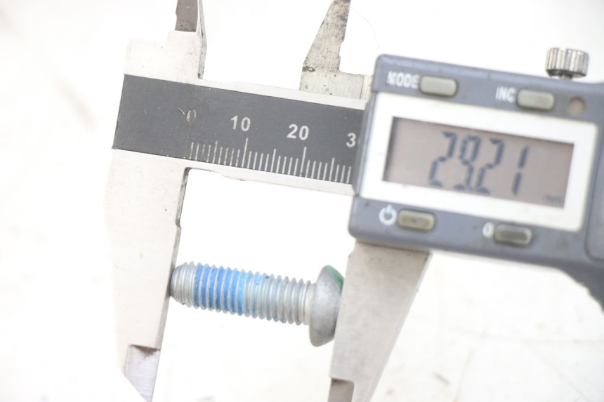 photo de VIS DISCO DEL FRENO PIAGGIO MEDLEY 125 (2016 - 2023) - Altra angolazione