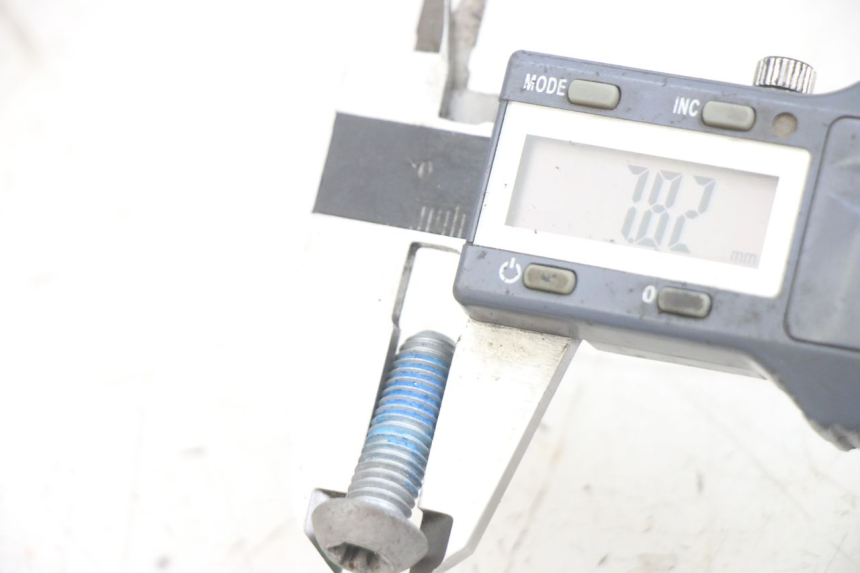 photo de VIS DISCO DEL FRENO PIAGGIO MEDLEY 125 (2016 - 2023) - Primo piano tecnico