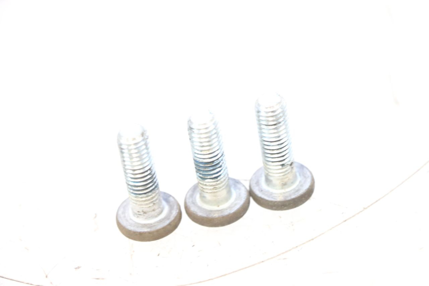 photo de BULLONE DEL DISCO DEL FRENO YAMAHA NEOS NEO'S 4T 50 (2008 - 2016) - Zoom sullo stato d'uso