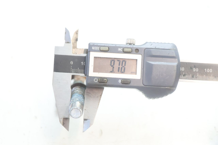 photo de BULLONE DEL DISCO DEL FRENO MBK NITRO 50 (2004 - 2008) - Primo piano tecnico