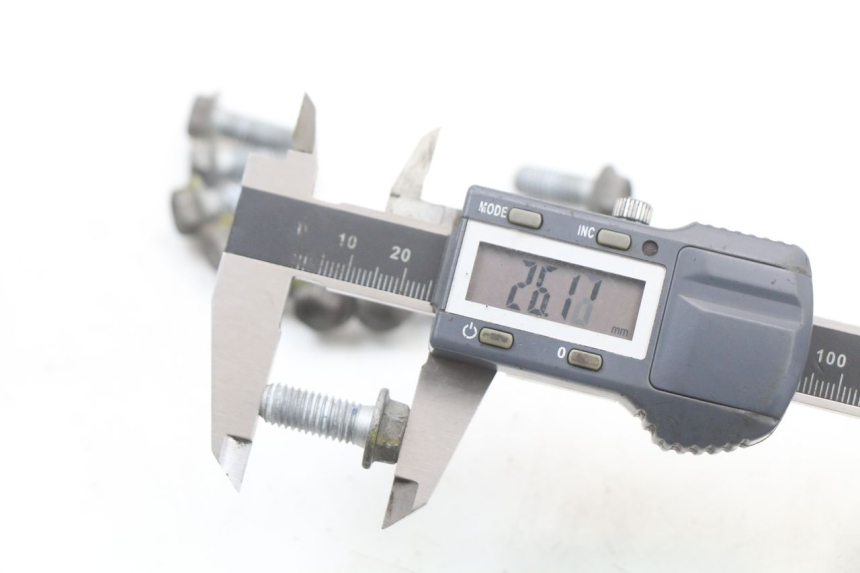 photo de BULLONE DEL DISCO DEL FRENO MOTO GUZZI NORGE 8V GT 1200 (2011 - 2016) - Altra angolazione