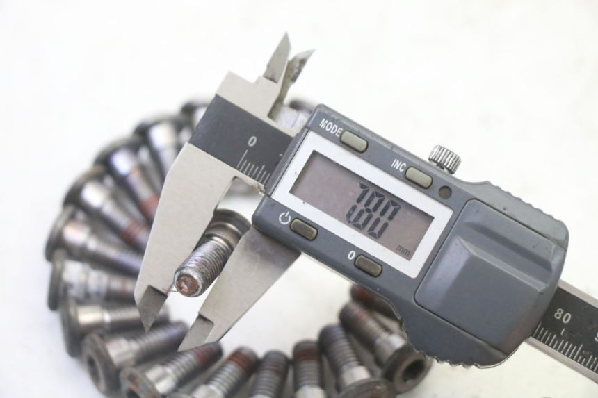 photo de BULLONE DEL DISCO DEL FRENO HONDA NTV DEAUVILLE 650 (2001 - 2006) - Altra angolazione