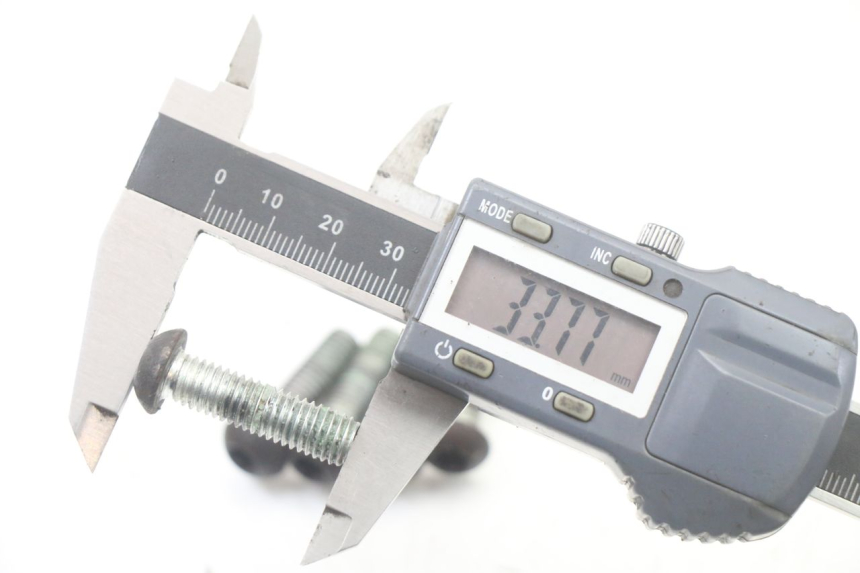 photo de BULLONE DEL DISCO DEL FRENO PEUGEOT SATELIS COMPRESSOR K15 125 (2006 - 2009) - Zoom sullo stato d'uso