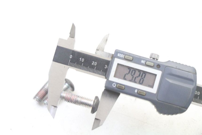 photo de BULLONE DEL DISCO DEL FRENO PEUGEOT STREETZONE I 2T 50 (2018 - 2020) - Altra angolazione