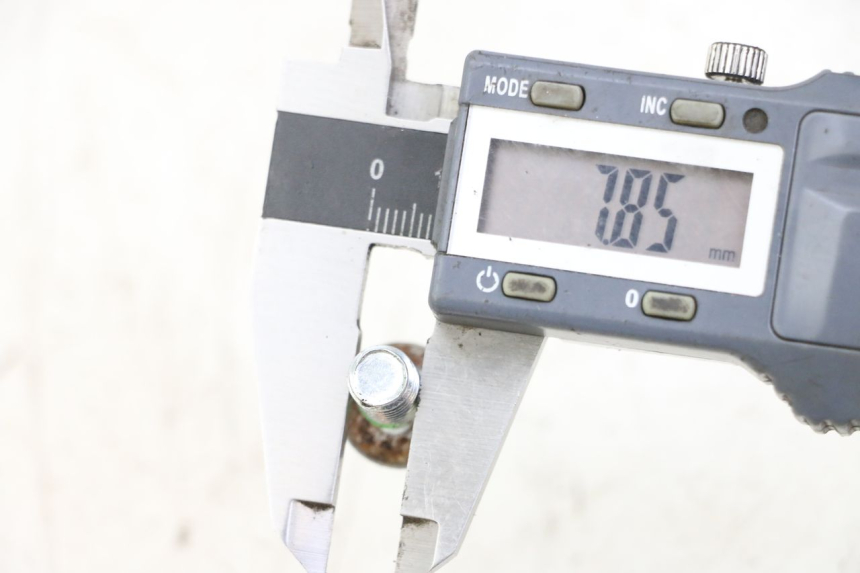 photo de VIS DISCO DEL FRENO PEUGEOT TKR TREKKER FURIOUS 50 (2005 - 2014) - Zoom sullo stato d'uso